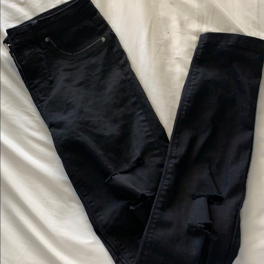 🦋(3/$15) BALERA black dance ripped pants